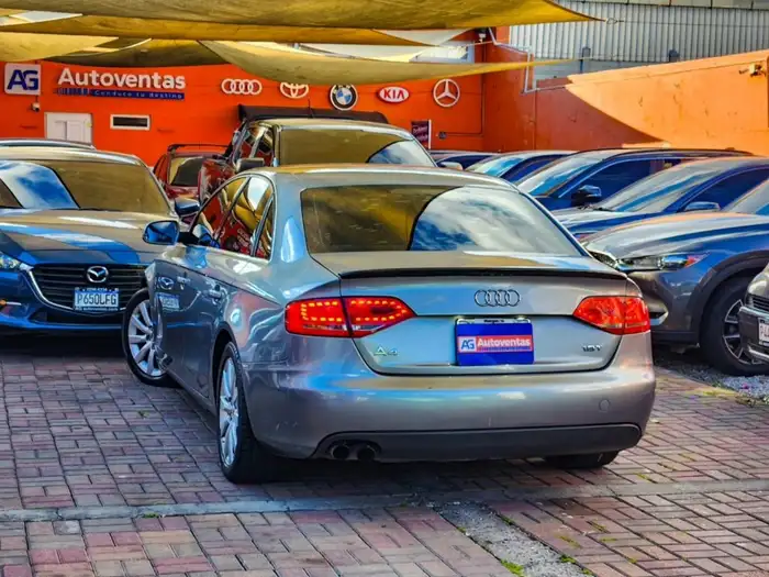 2011 Audi A4 MECANICO DE AGENCIA — 4