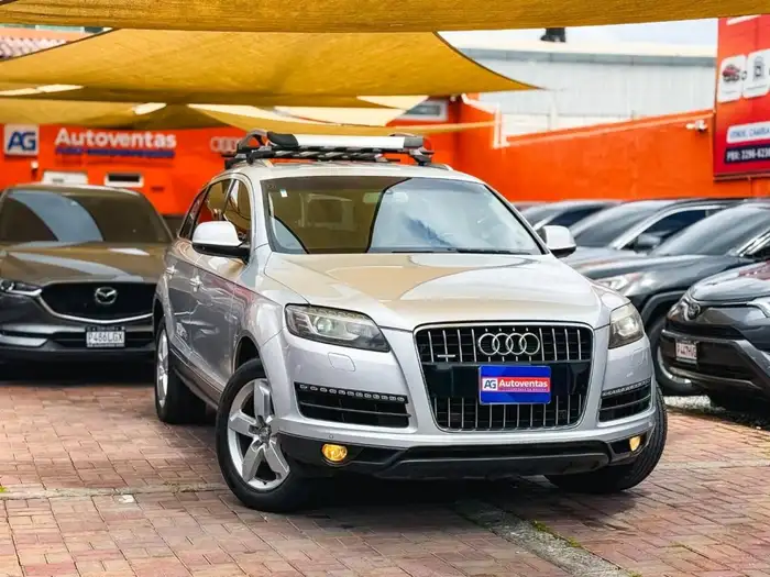 2013 Audi Q7 DE AGENCIA — 2