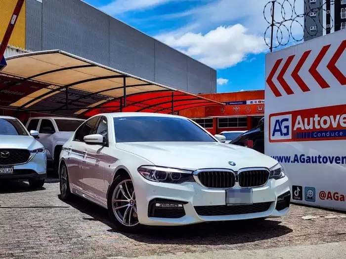 2018 BMW 520D DE AGENCIA — 3