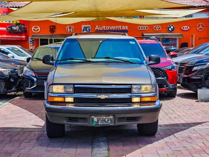 1998 Chevrolet BLAZER LT DE AGENCIA — 1