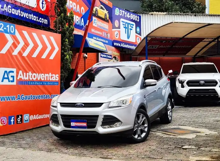 2014 Ford ESCAPE TITANIUM 4X2 — 1