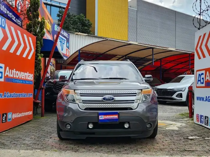 2011 Ford EXPLORER XLT DE AGENCIA — 2