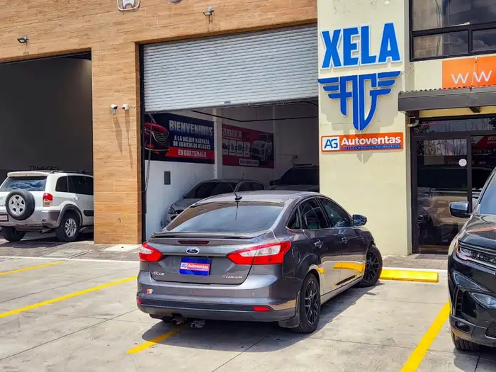 2014 Ford FOCUS TITANIUM — 4