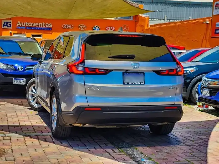 2023 Honda CRV 1.5T EX DE AGENCIA COMO NUEVA — 4