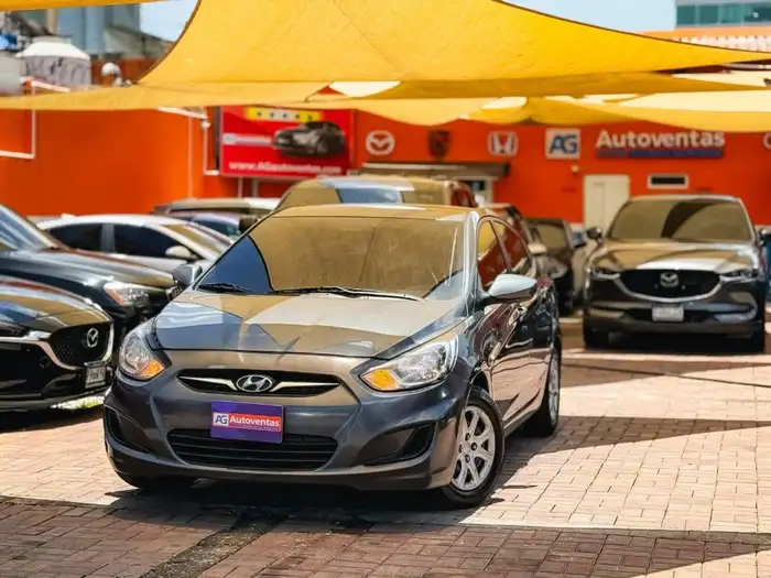 2012 Hyundai ACCENT GLS MECÁNICO DE AGENCIA — 3
