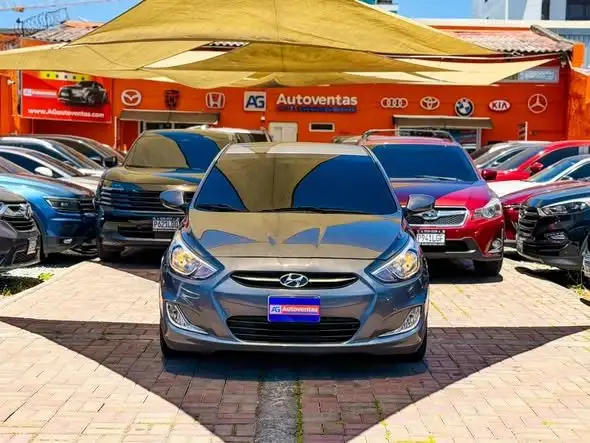 2016 Hyundai ACCENT SE — 11