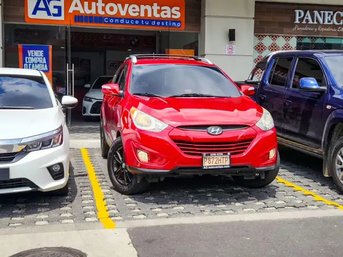 2012 Hyundai TUCSON GLS 4X2 — 3