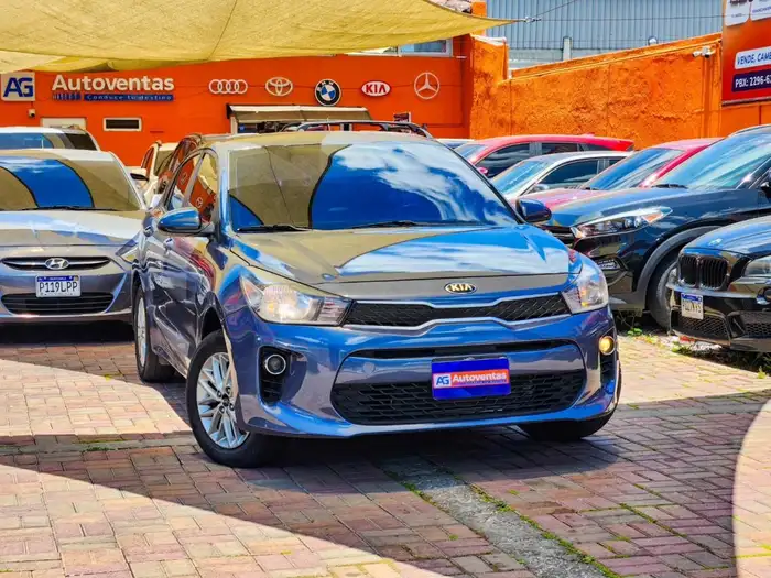 2018 Kia RIO LX MECÁNICO DE AGENCIA — 3