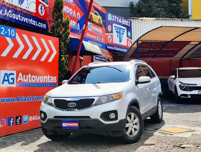 2012 Kia SORENTO LX 4X2 — 11