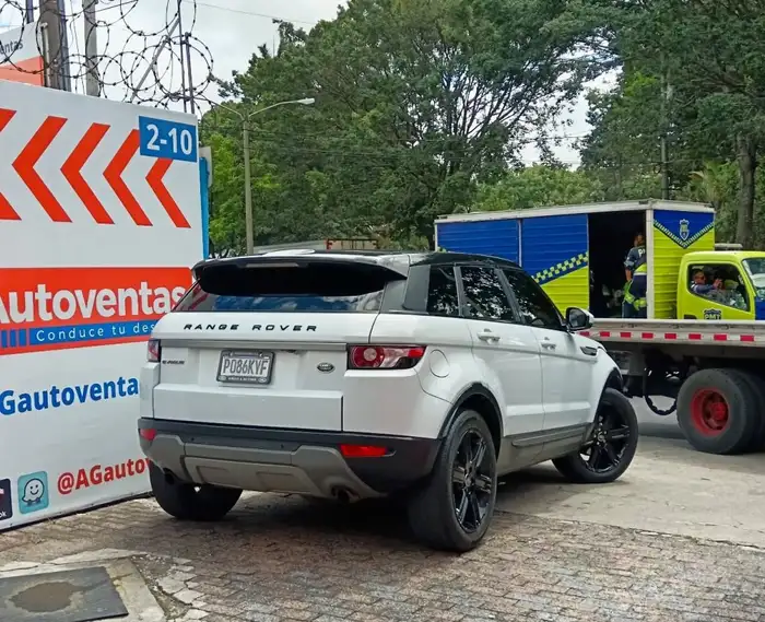2015 Land Rover ROVER RANGE ROVER EVOQUE AWD — 4