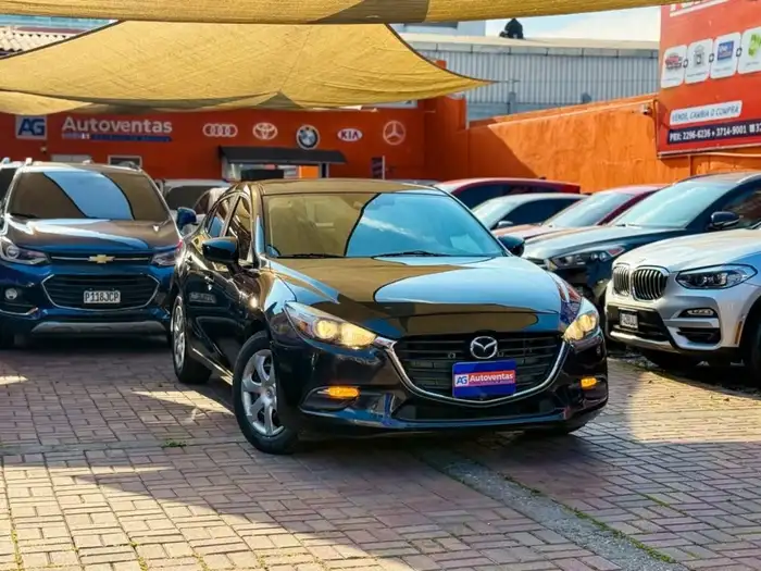 2018 Mazda 3 i SPORT — 2