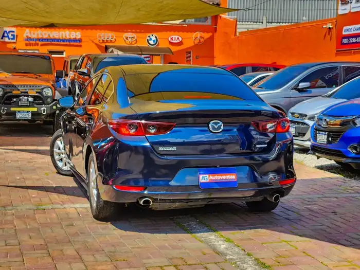 2021 Mazda 3 S SKYACTIVE G — 4