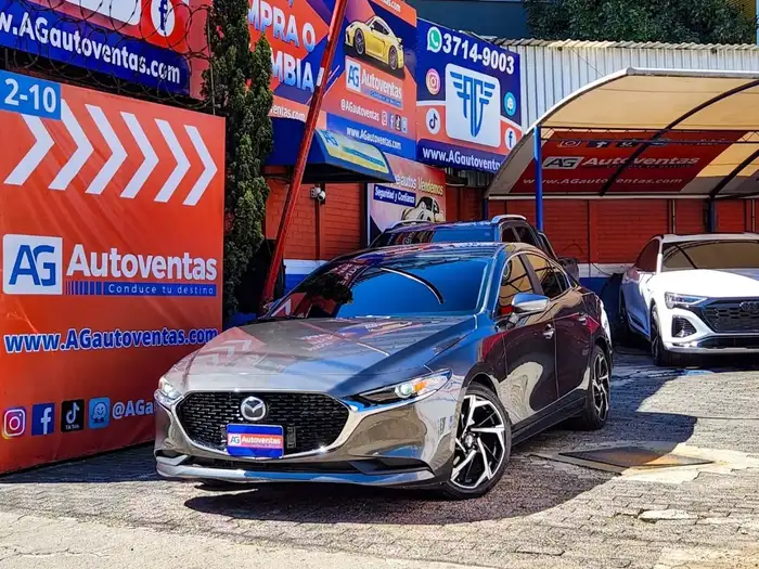 2020 Mazda 3 SELECT — 11