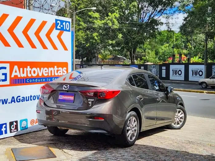 2016 Mazda 3i TOURING — 4