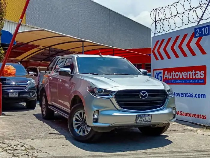 2023 Mazda BT-50 4X4 DE AGENCIA — 3