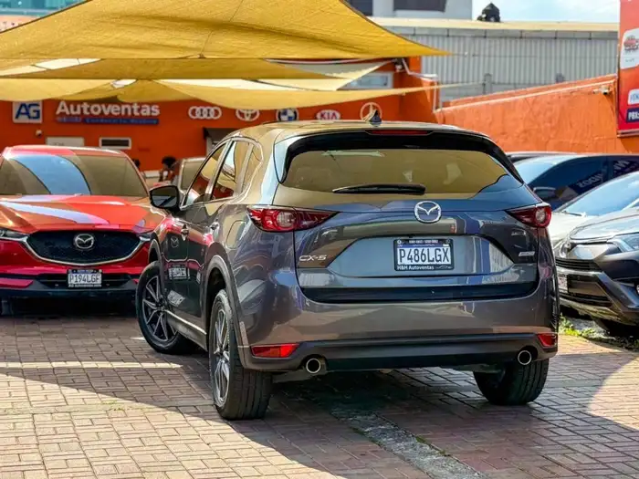 2018 Mazda CX5 TOURING — 4