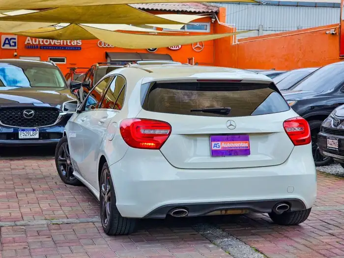 2015 Mercedes-Benz BENZ A200 DE AGENCIA — 4