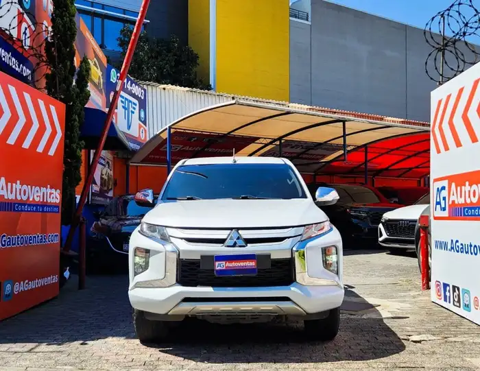 2022 Mitsubishi L200 GLS 4WD DE AGENCIA — 2