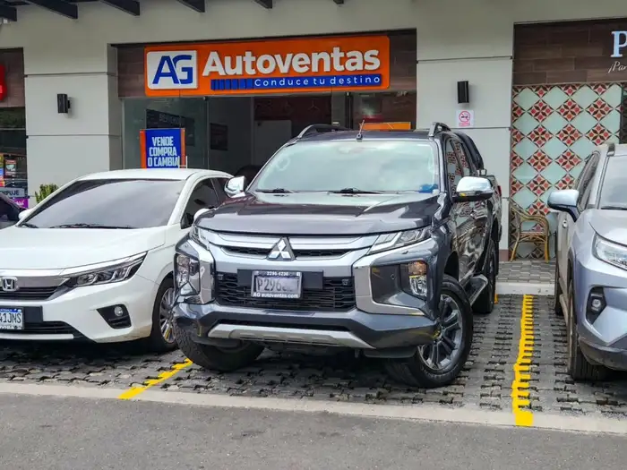2021 Mitsubishi L200 GLS HIGH POWER 4WD DE AGENCIA — 2