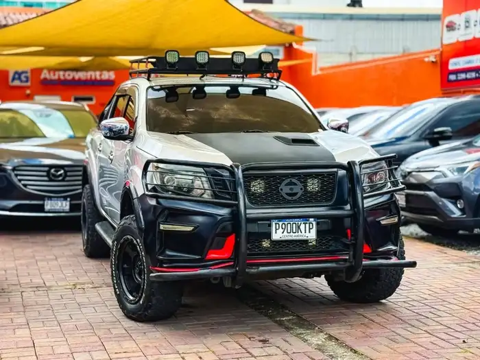 2020 Nissan FRONTIER 4X4 MECÁNICO DE AGENCIA — 2