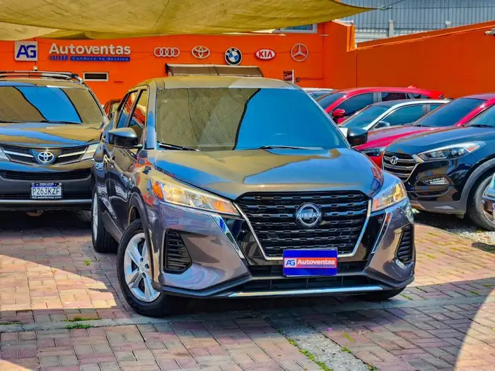 2024 Nissan KICKS S — 3