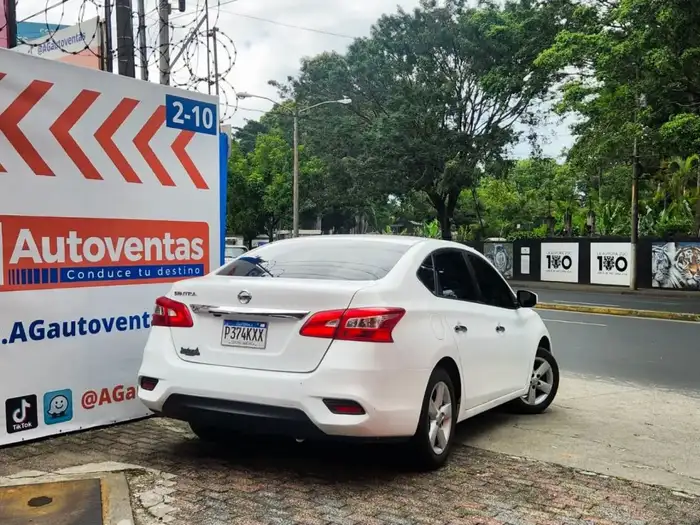 2019 Nissan SENTRA S — 4