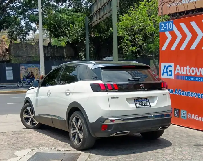 2019 Peugeot 3008 GT-LINE DE AGENCIA — 6