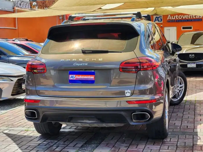 2016 Porsche CAYENNE DE AGENCIA — 4