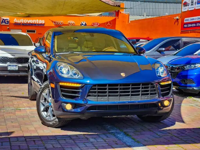 2016 Porsche MACAN S — 3