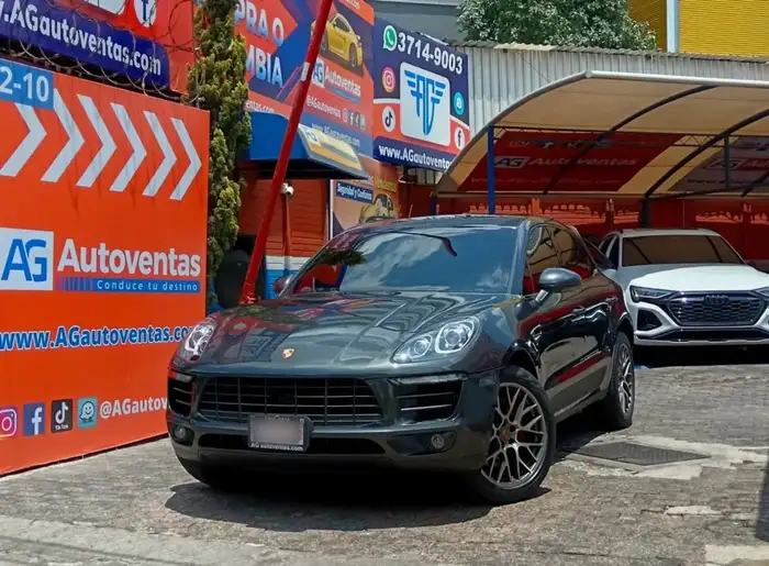 2018 Porsche MACAN S — 1