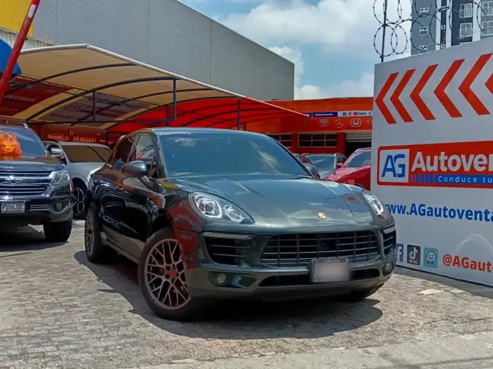 2018 Porsche MACAN S — 3