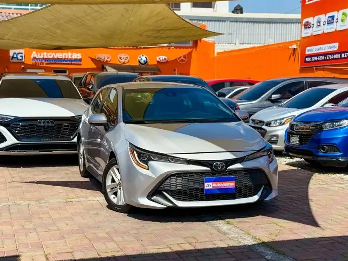 2022 Toyota COROLLA SE — 2
