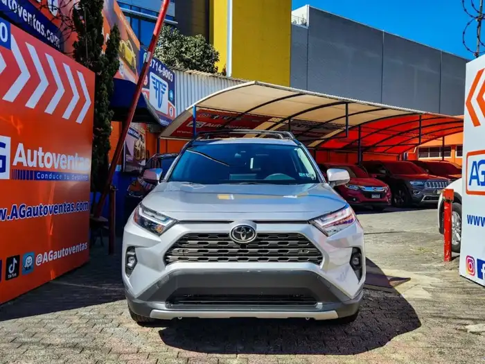 2024 Toyota RAV4 XLE AWD — 2