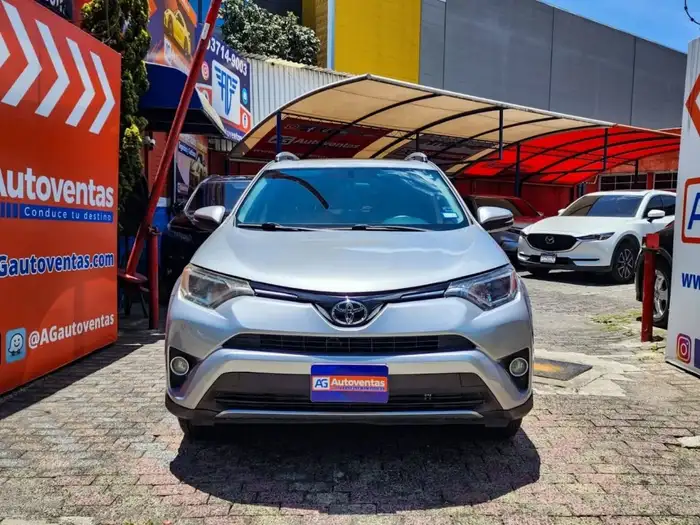 2016 Toyota RAV4 XLE FWD — 2