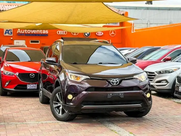 2016 Toyota RAV4 XLE — 2