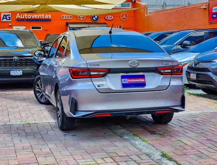 2023 Toyota YARIS E MECÁNICO DE AGENCIA — 4