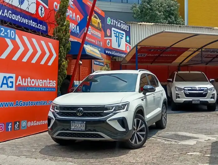 2022 Volkswagen TAOS HIGHLINE 250 TSI DE AGENCIA — 1