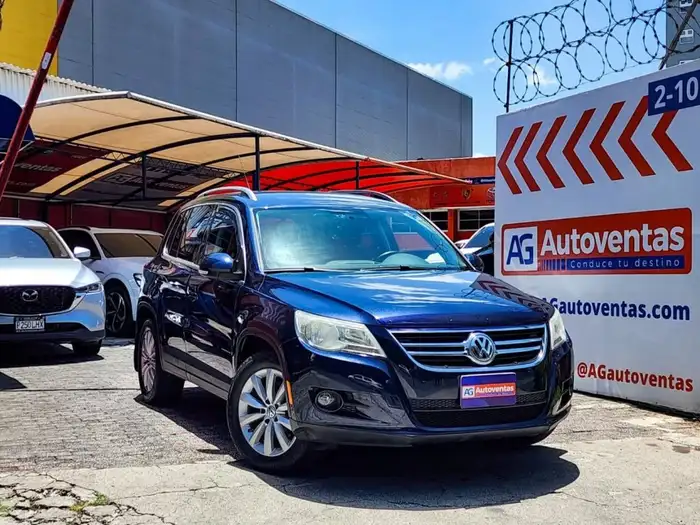 2011 Volkswagen TIGUAN S 2WD — 3