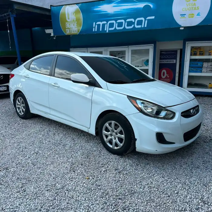 2015 Hyundai Elantra — 10