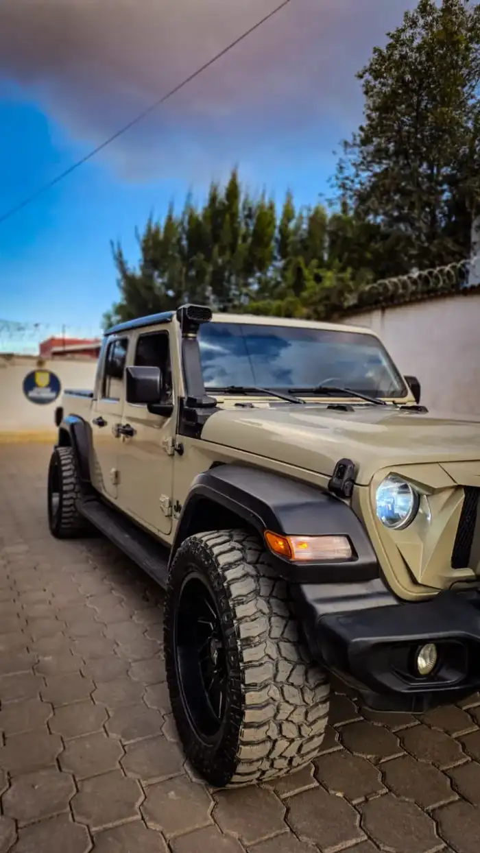2020 Jeep GLADIATOR SPORT 2020 Pickup 42154 real potencia y presencia — 1