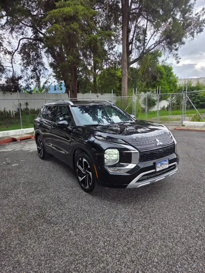 2019 Mitsubishi OUTLANDER SE SPORT — 7