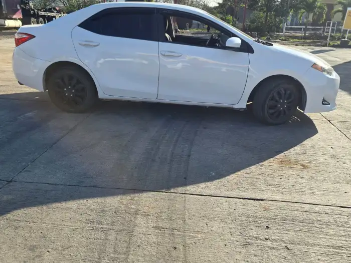 2019 Toyota COROLLA 2019 AOTOMATICO SISTREMA ECO — 4