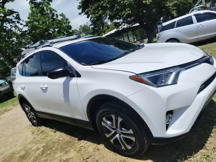 2013 Toyota RAV4 XLE — 13