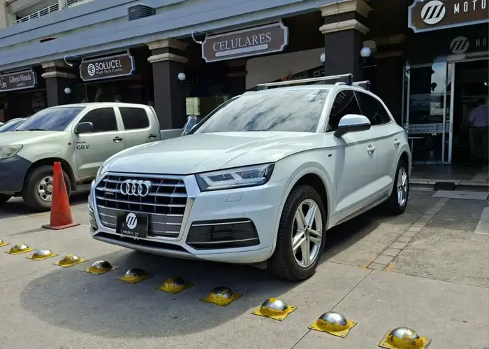 2020 Audi Q5 — 1
