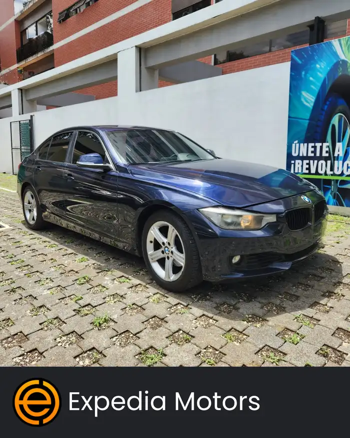 2013 BMW SERIE 1 — 1