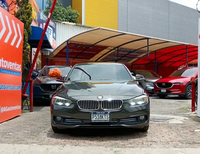 2016 BMW 320i — 2