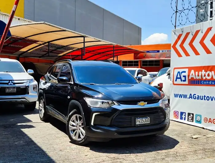 2021 Chevrolet Tracker — 3