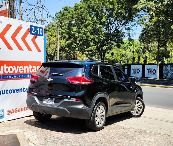 2021 Chevrolet Tracker — 4