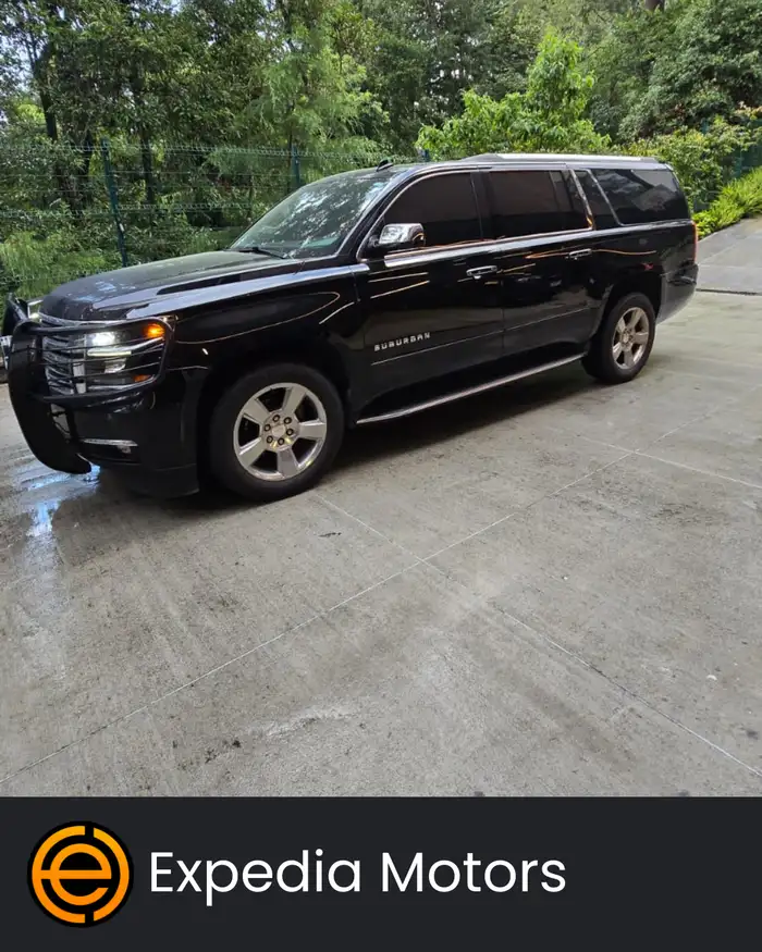 2017 Chevrolet Suburban — 1