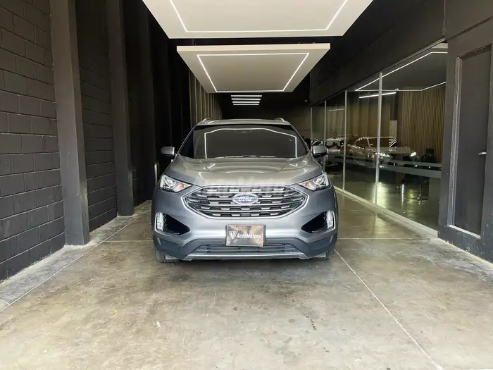 2021 Ford Edge — 3
